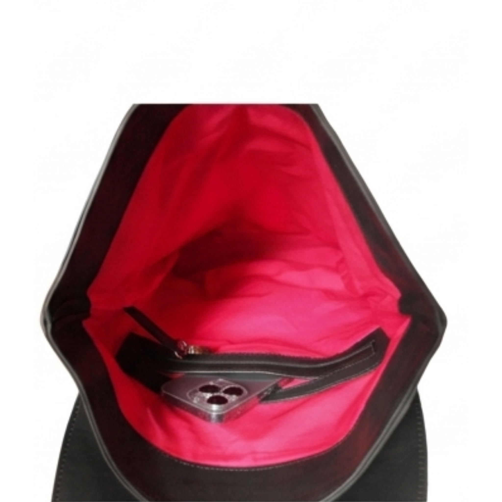 Detailaufnahme der Innenseite des braunen Rucksacks. #farbe_braun
