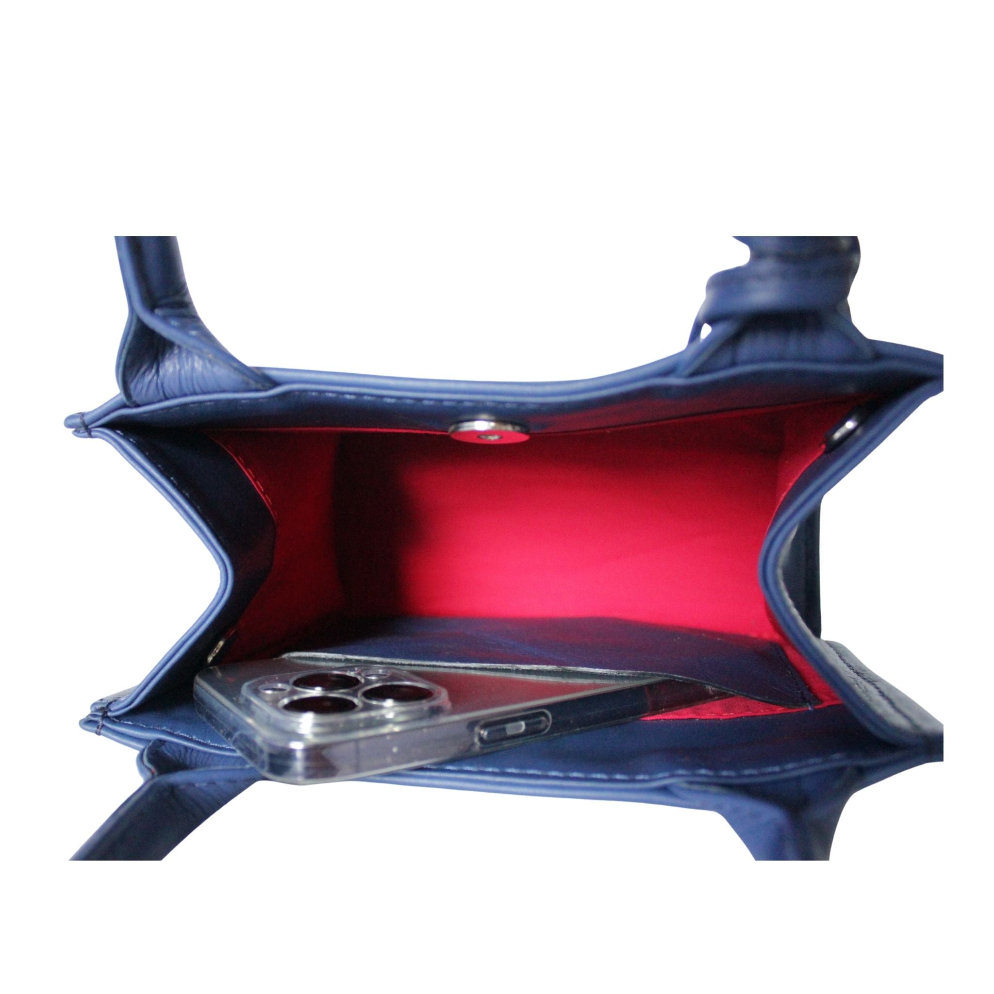 Rote Innenseite der blauen ABURY City Tasche #farbe_dunkelblau