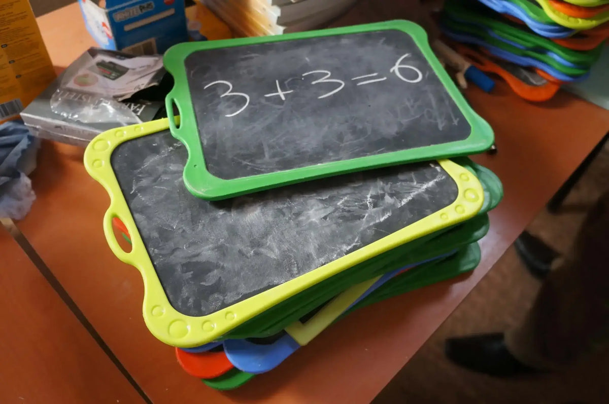 Stifte und Hefte – ABURY Vorschule