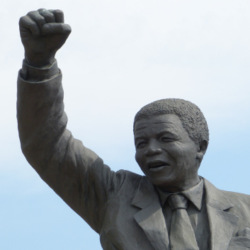 picture of the monument for mandela