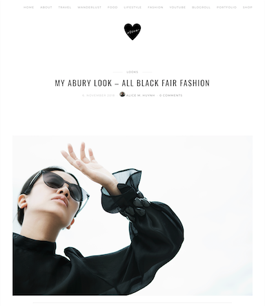 I HEART ALICE BLOG_MY ABURY LOOK-ALL BLACK FAIR FASHION_handmade black Tagua bracelet_leather black mini berber bag_handmade silk scarf_black & turquoise babouches_leather black clutch bag