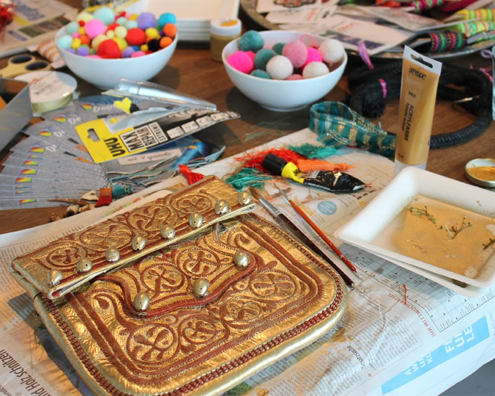 Upcycling von Vintage Taschen: Marokkanische Handwerkskunst trifft Berliner Kreativität