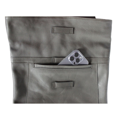 Khakifarbener ABURY-Rucksack. 