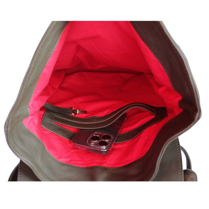 Rote Innenseite des khakifarbenen ABURY-Rucksacks. 