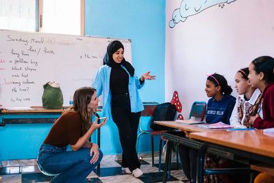 Eine Lehrerin für einen Monat – ABURY Teenage Girls Club