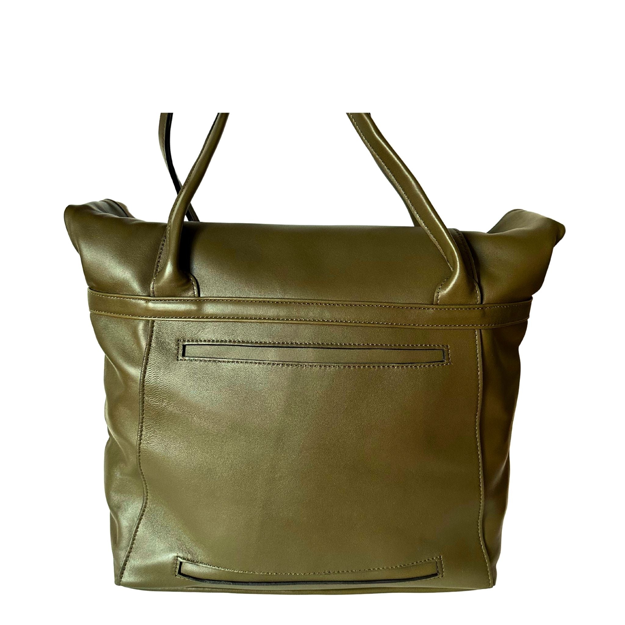 Rückseite von der khaki ABURY Shopper Tasche aus Leder  